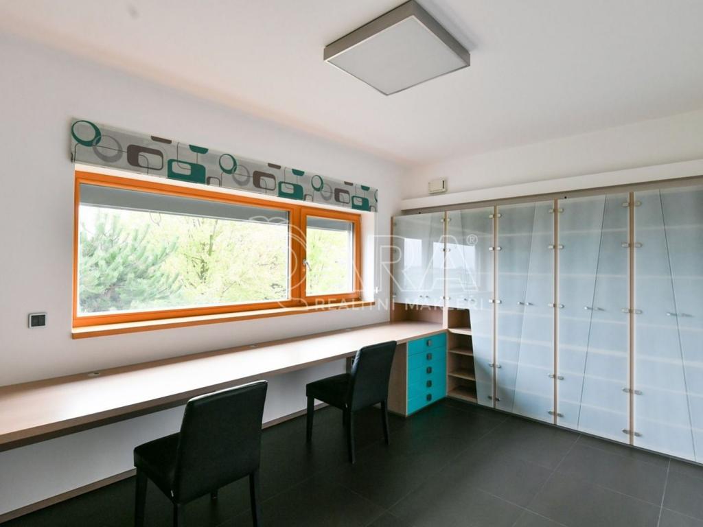 Pronájem bytu 3+kk 90 m2