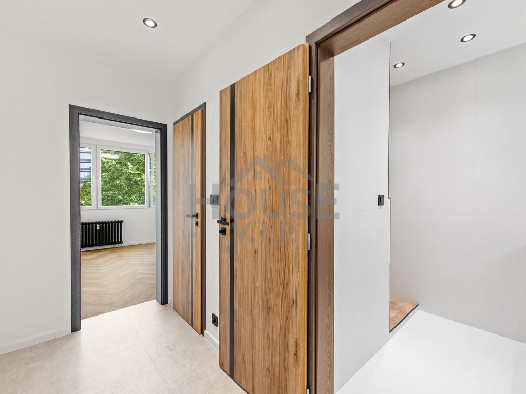 Prodej bytu 3+1 73 m2, Praha – náhled fotky 22