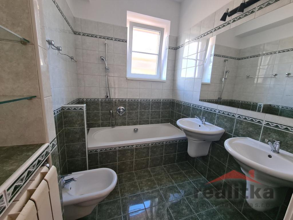 Pronájem bytu 4+1 100 m2