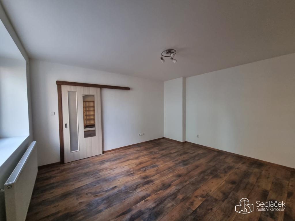 Pronájem bytu 1+1 37 m2