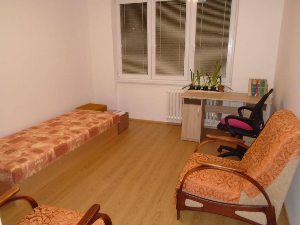 Spolubydleni bytu celý pokoj 85 m2