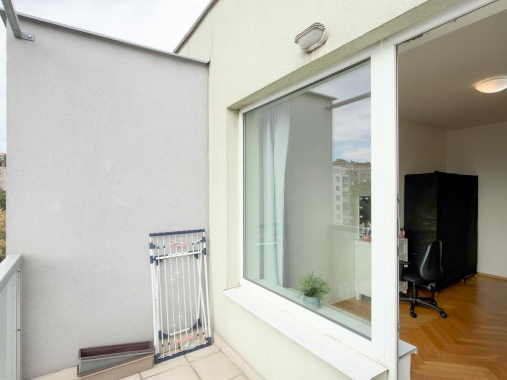 Prodej bytu 2+kk 49 m2, Praha – náhled fotky 15