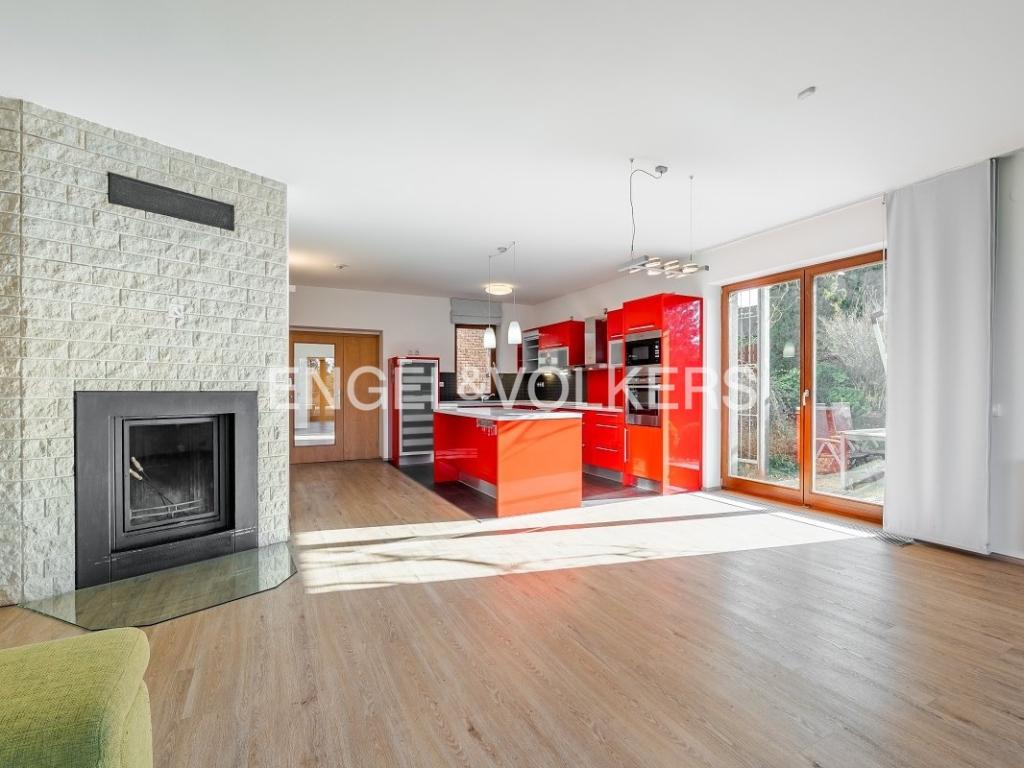 Prodej domu 383 m² – pohled 5