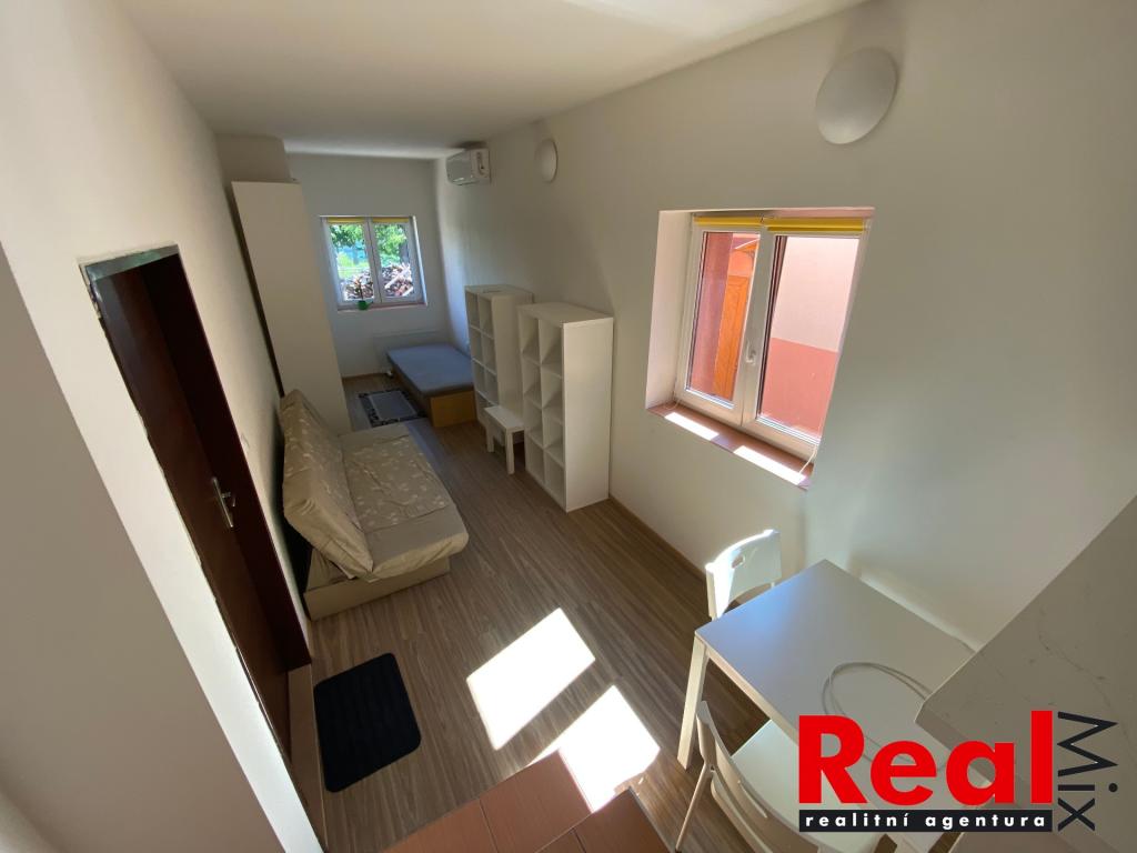 Pronájem bytu 1+kk 30 m2