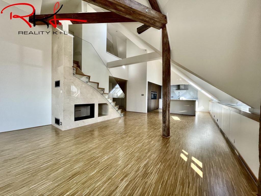 Pronájem bytu 6 a více 265 m2