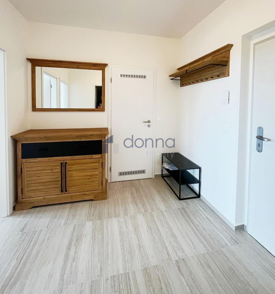 Pronájem bytu 2+kk 52 m2, Praha – náhled fotky 10