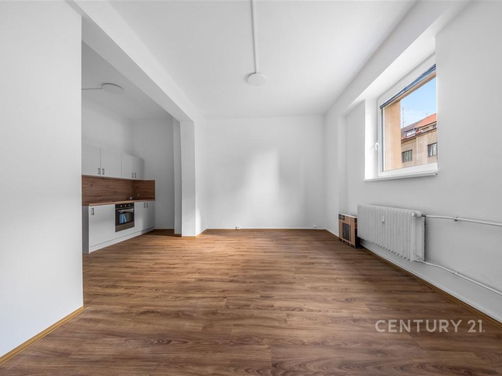 Pronájem bytu 1+kk 37 m2