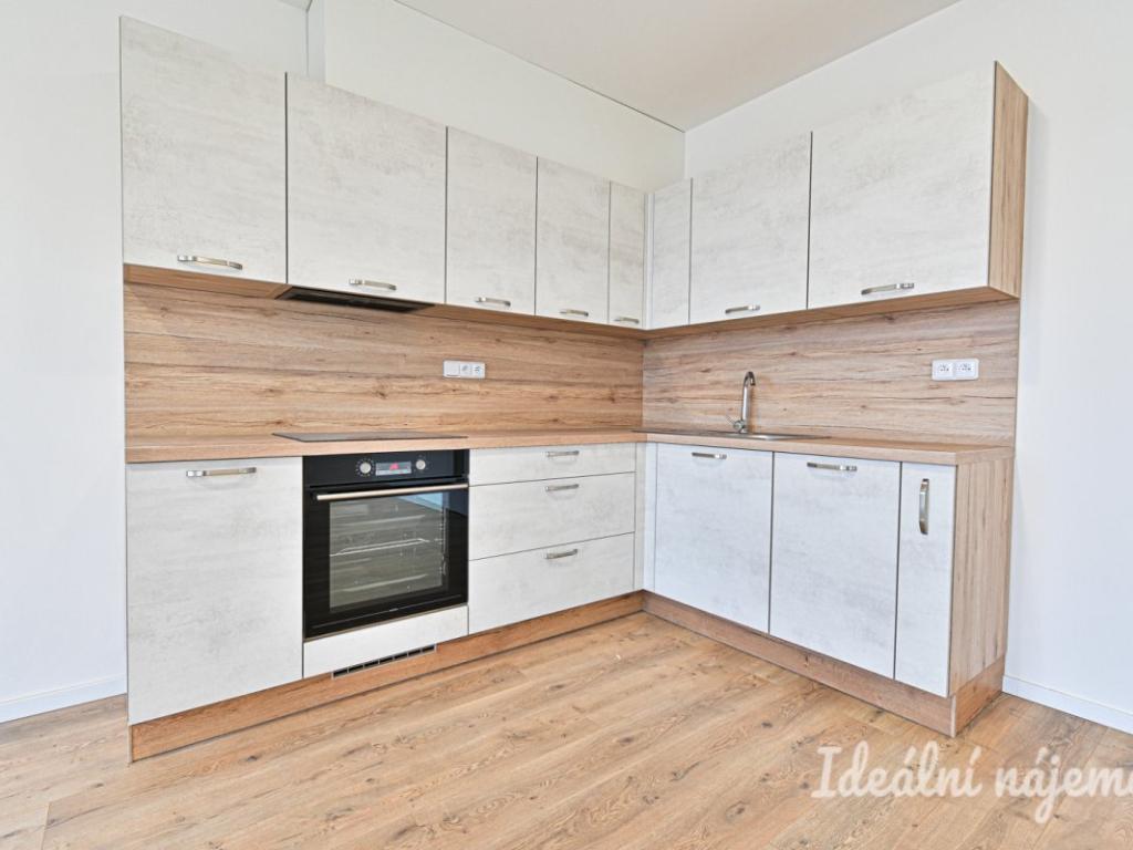 Pronájem bytu 2+kk 70 m2
