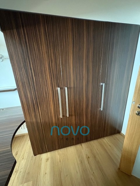 Pronájem bytu 3+1 115 m2, Praha – náhled fotky 18