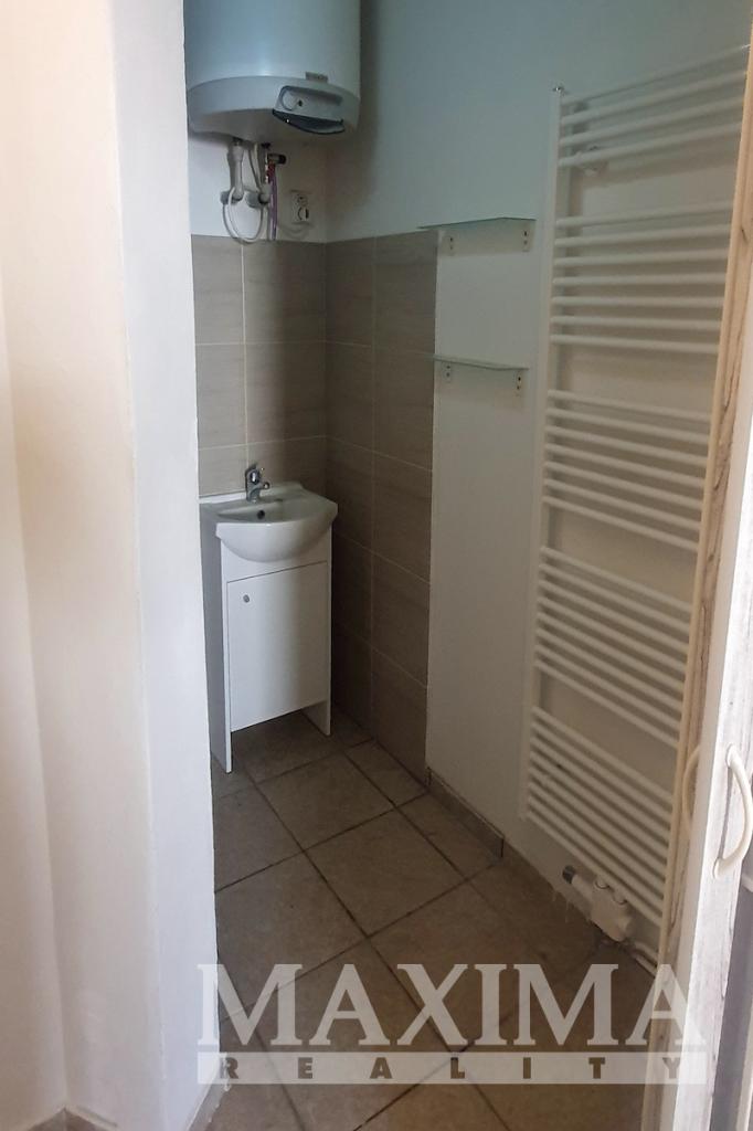 Pronájem bytu 1+kk 35 m2