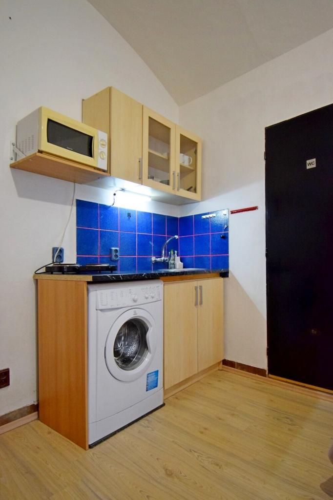Pronájem bytu 1+kk 22 m2, Praha – náhled fotky 11