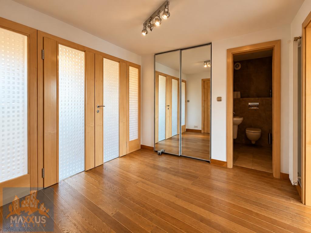 Pronájem bytu 3+kk 157 m2, Praha – náhled fotky 14