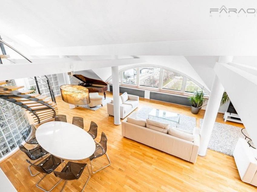 Pronájem bytu 5+kk 250 m2