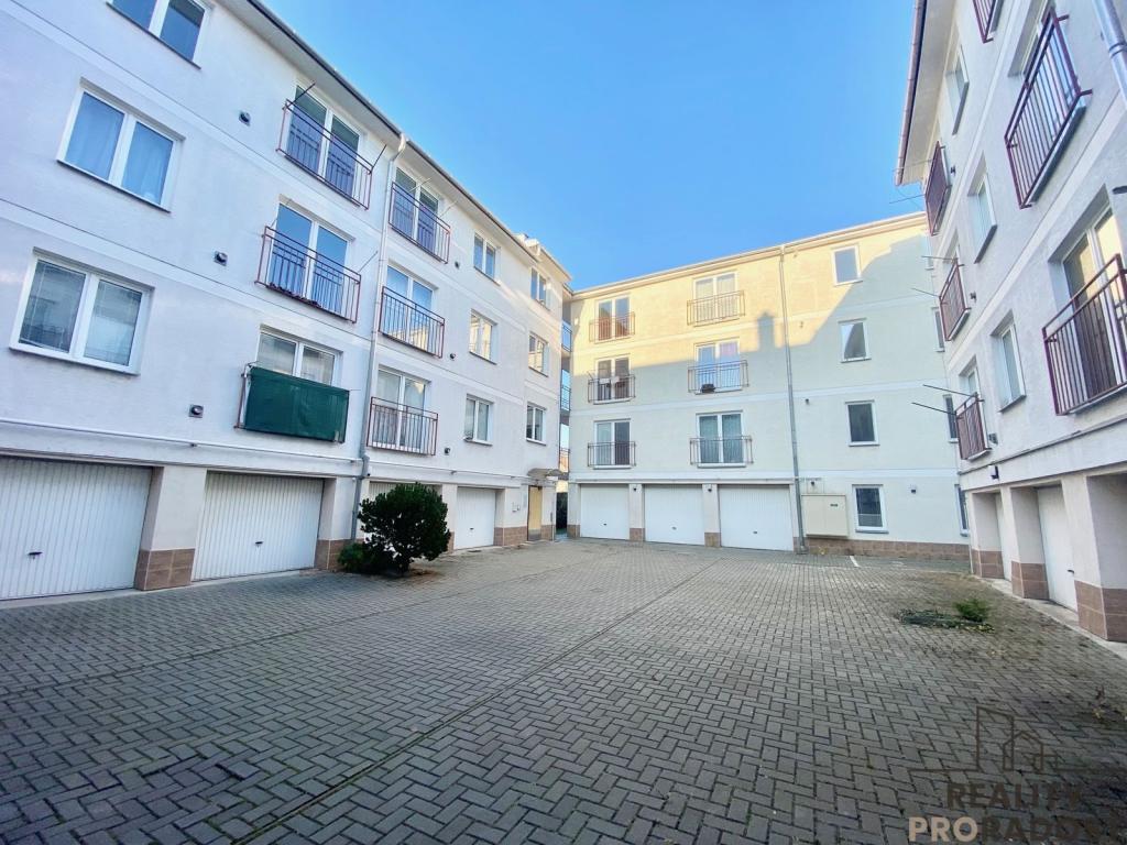 Pronájem bytu 1+kk 39 m2