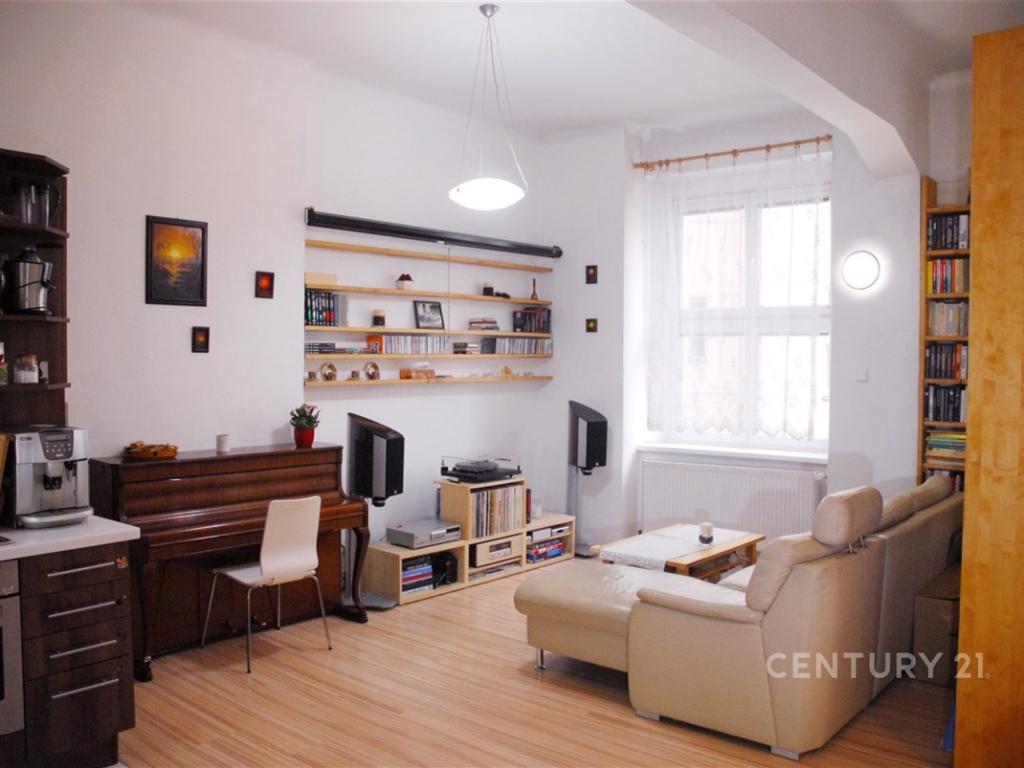 Pronájem bytu 3+kk 87 m2