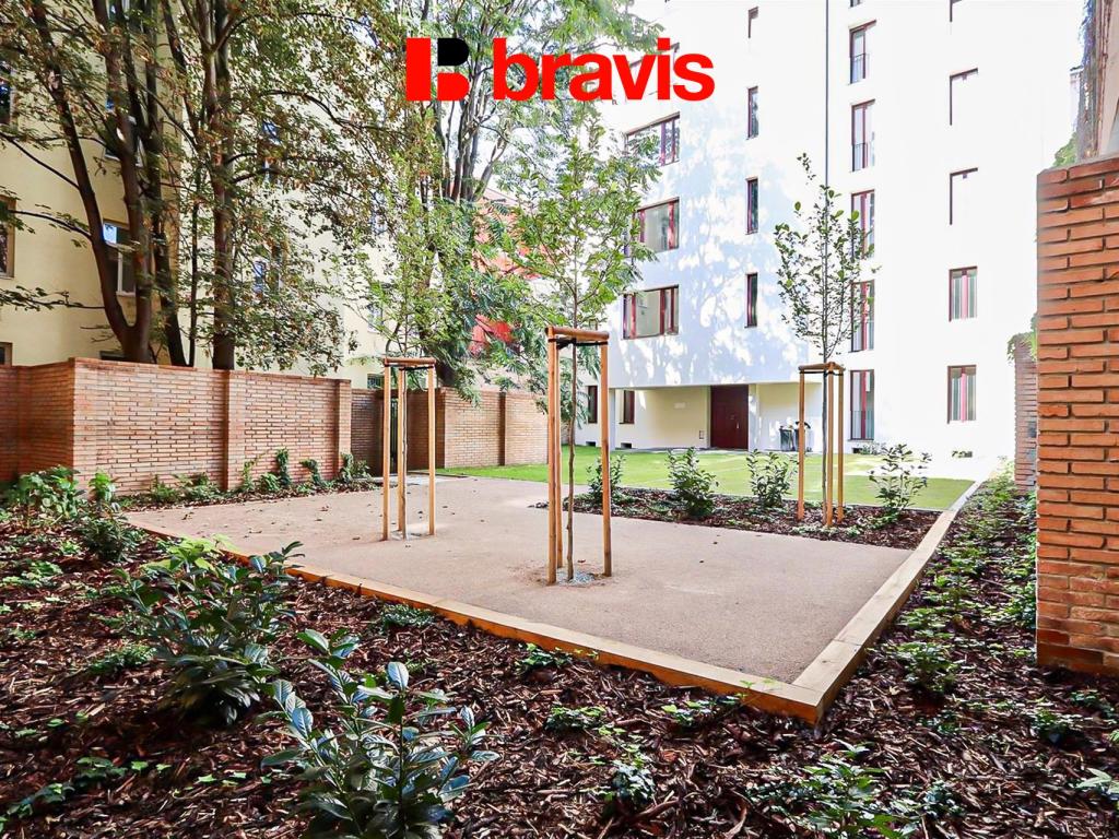 Pronájem bytu 2+kk 53 m² – pohled 4