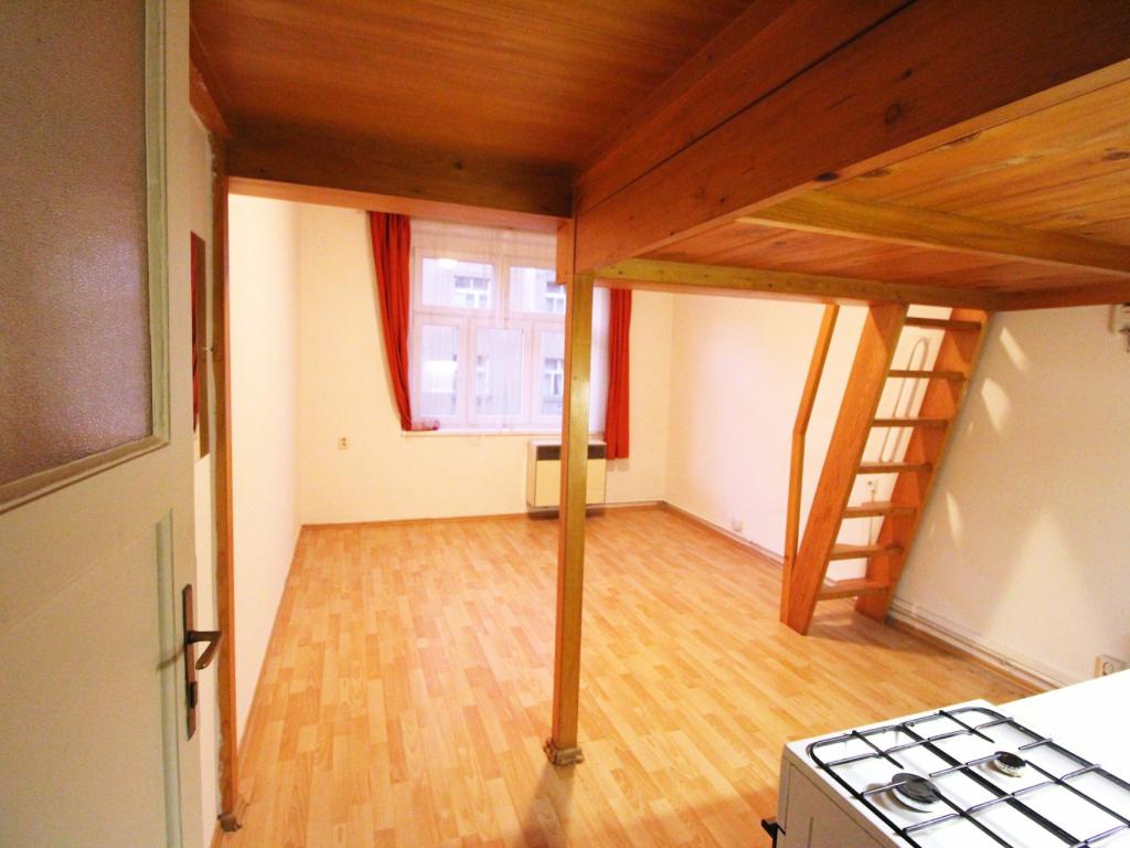 Pronájem bytu 1+kk 26 m2