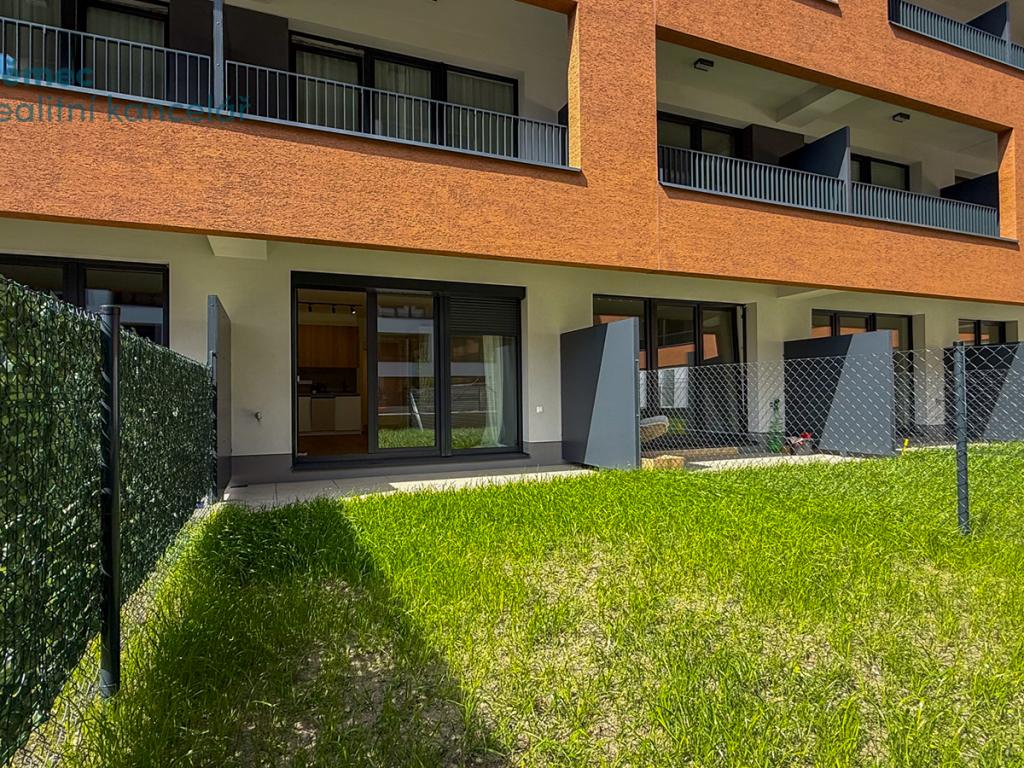 Pronájem bytu 1+kk 39 m2