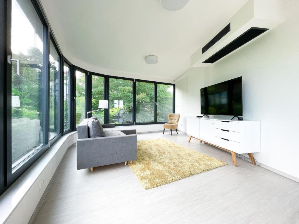 Pronájem bytu 2+kk 144 m2