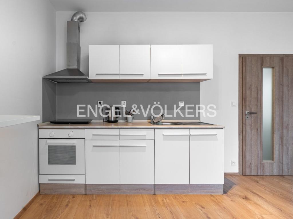 Pronájem bytu 1+kk 35 m2