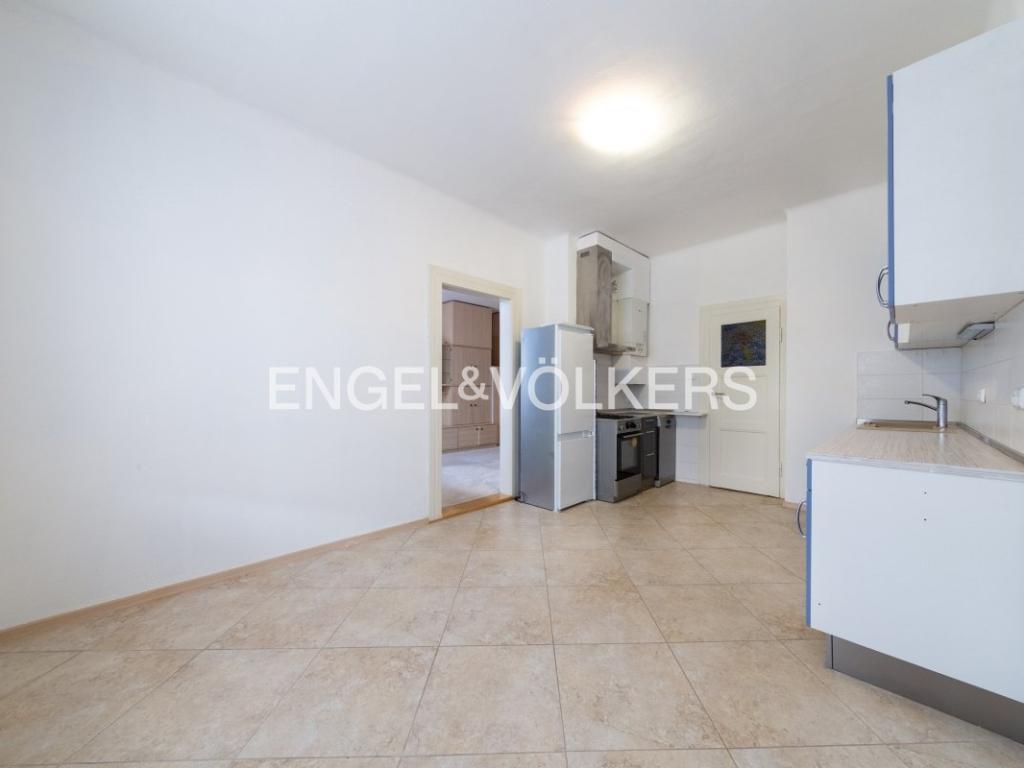 Pronájem bytu 1+1 48 m2