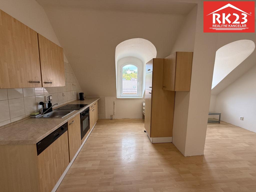 Pronájem bytu 1+kk 34 m2