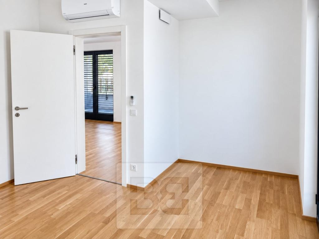Pronájem bytu 2+kk 78 m2, Praha – náhled fotky 9