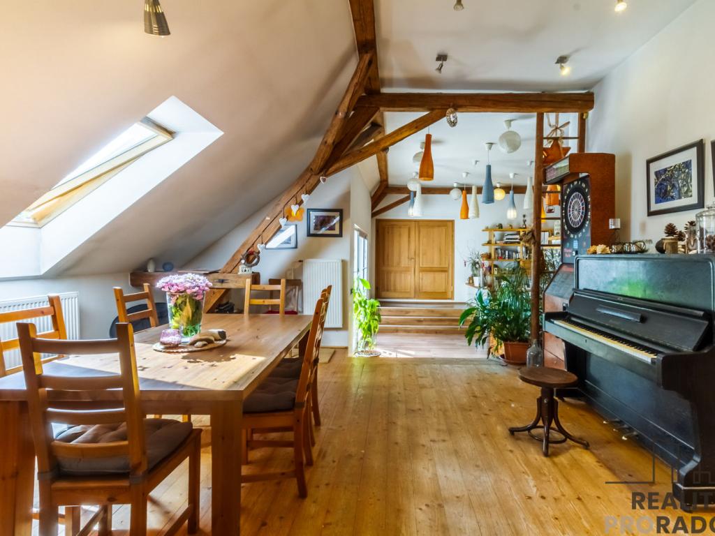 fivePlusRooms, Stochov - Okružní, 18290000 Kč,