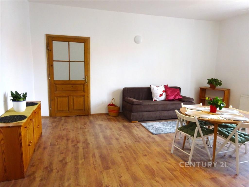 Pronájem bytu 2+kk 65 m2