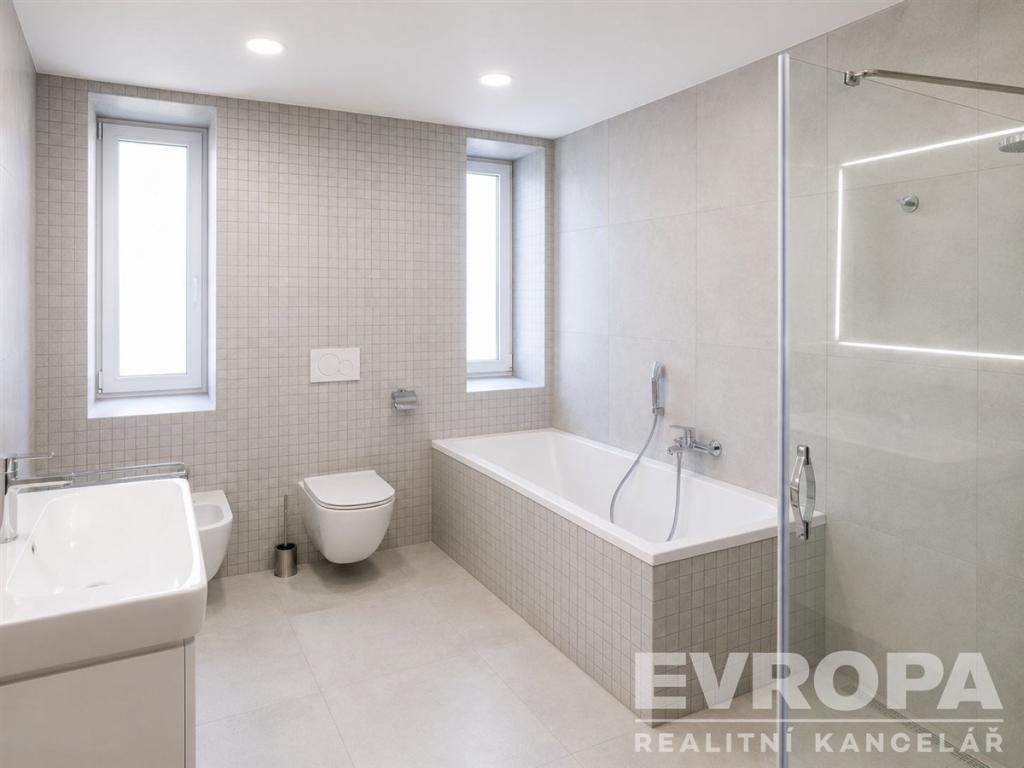 Pronájem domu 350 m2, Průhonice – náhled fotky 8