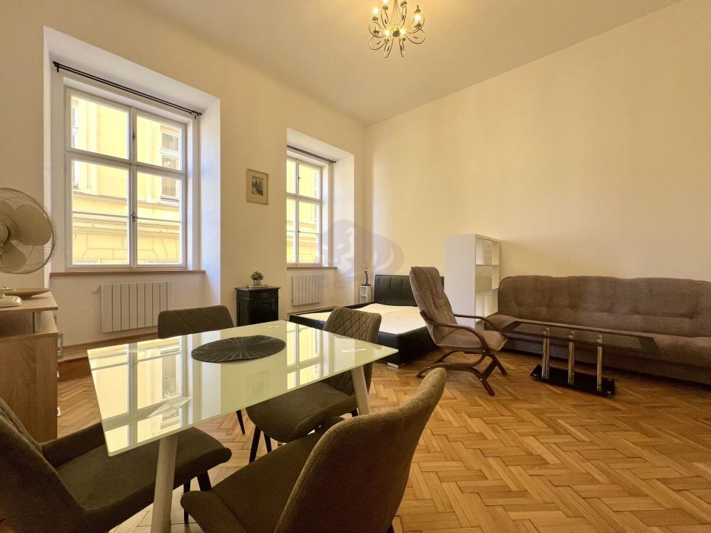 Pronájem bytu 1+1 35 m2