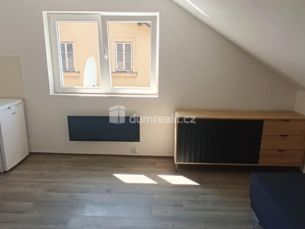 Pronájem bytu 1+kk 18 m2