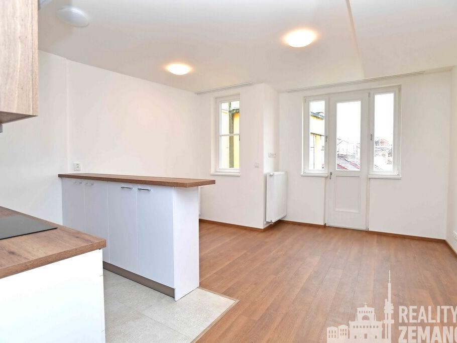 Pronájem bytu 1+kk 30 m2, Praha – náhled fotky 5