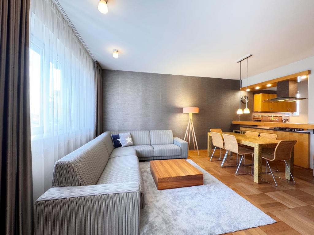 Pronájem bytu 3+kk 80 m2
