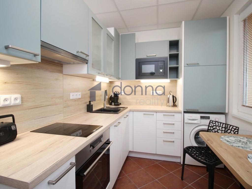 Pronájem bytu 2+1 56 m2