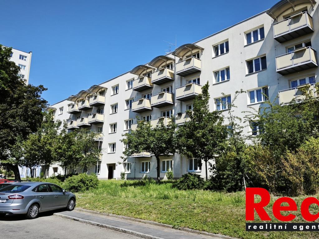 Pronájem bytu 1+1 37 m2