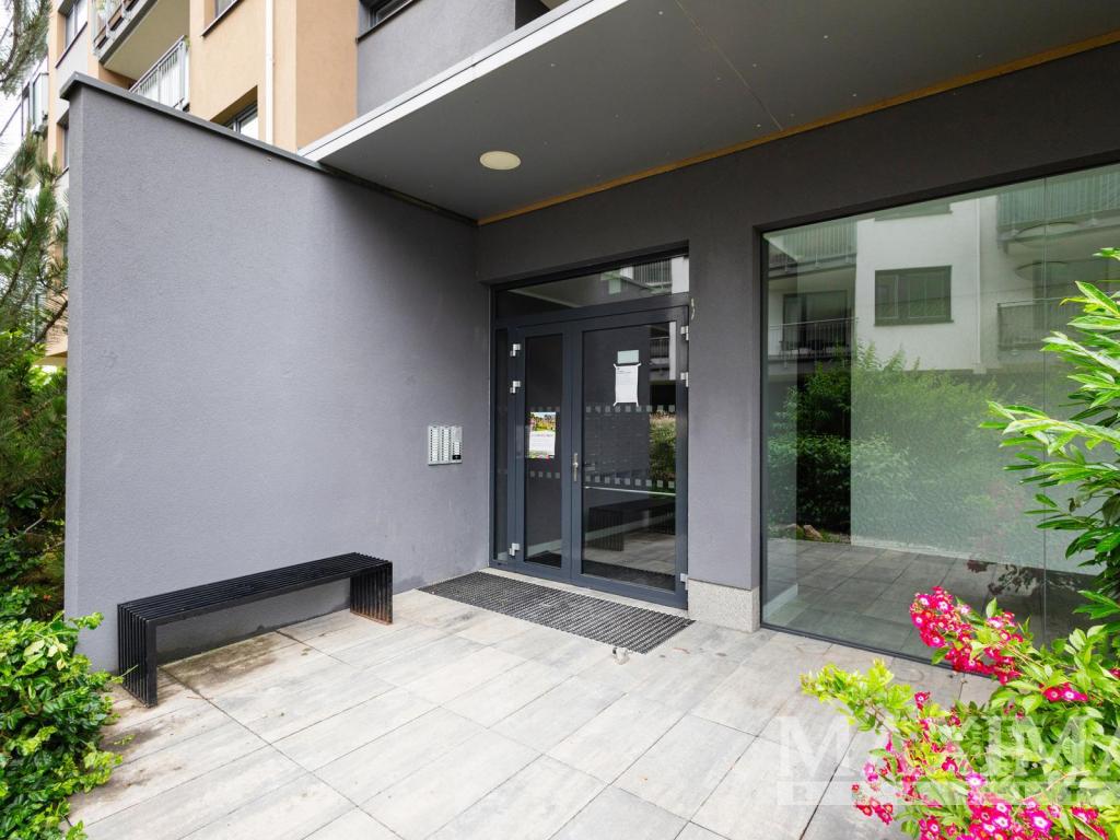 Prodej bytu 1+kk 39 m2, Praha – náhled fotky 3