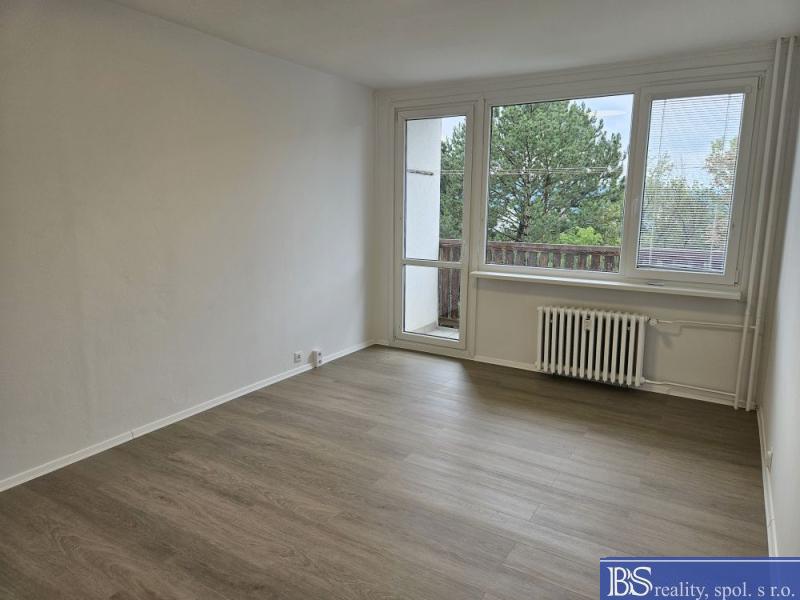 Pronájem bytu 2+1 62 m² – pohled 5