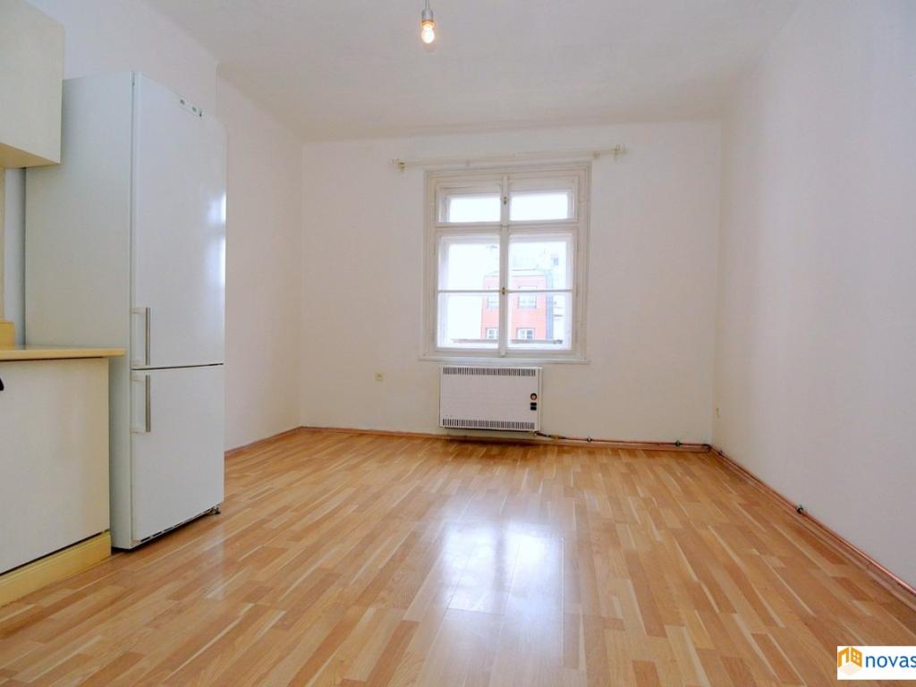 Pronájem bytu 1+kk 28 m2