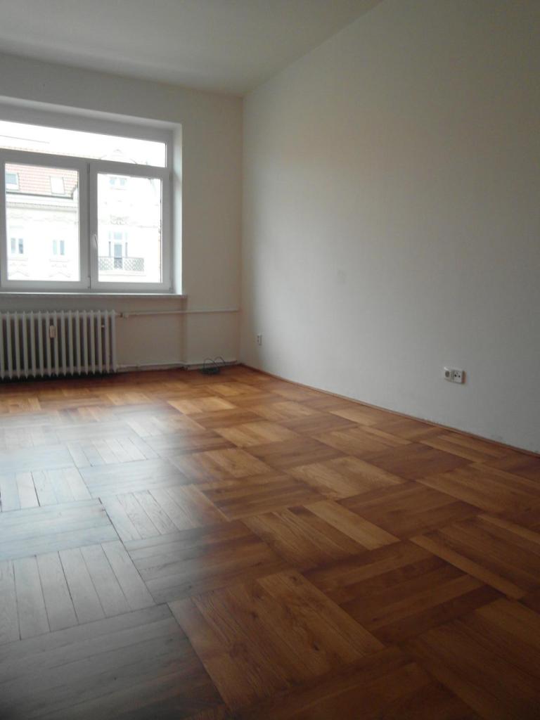 Listing 4