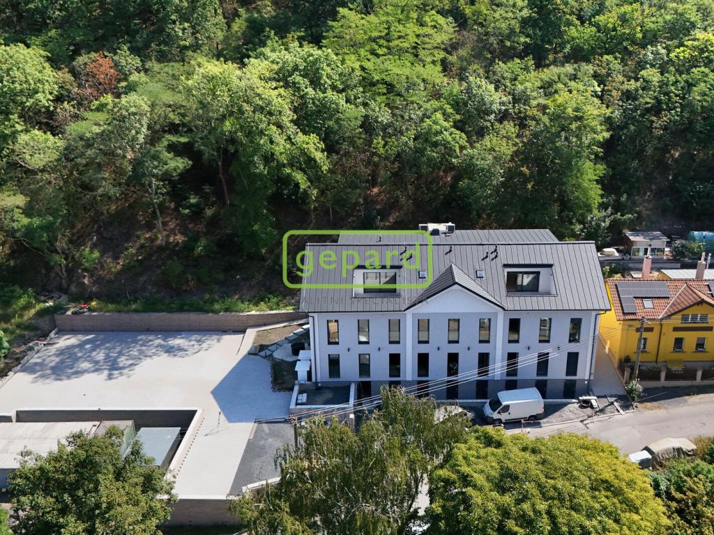 Prodej bytu 1+kk 44 m2, Praha – náhled fotky 9