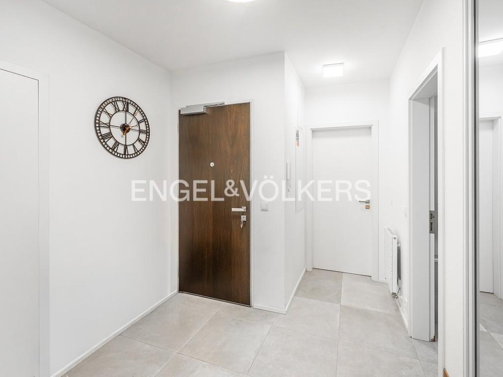 Pronájem bytu 3+kk 72 m2, Praha – náhled fotky 8
