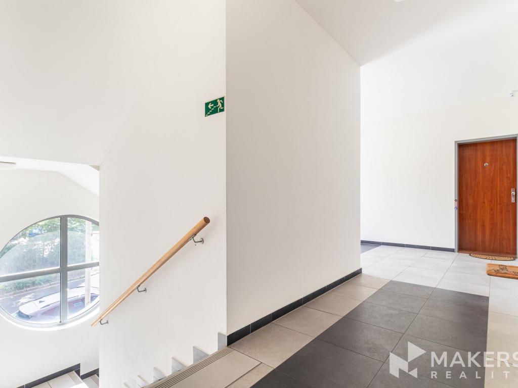 Pronájem bytu 3+kk 100 m2, Praha – náhled fotky 17