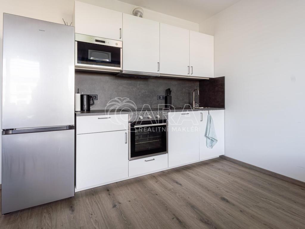 Pronájem bytu 1+kk 33 m2