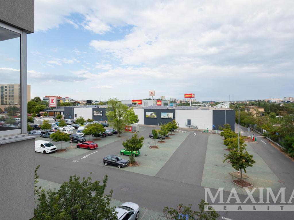 Prodej bytu 2+kk 59 m2, Praha – náhled fotky 25