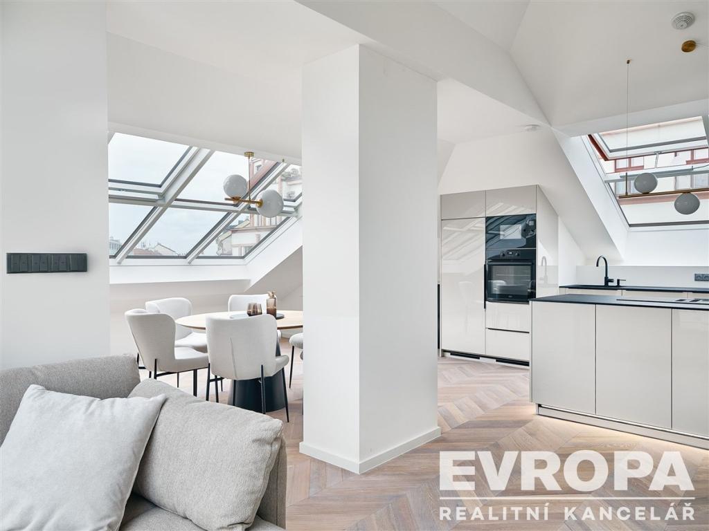 Pronájem bytu 4+kk 120 m2