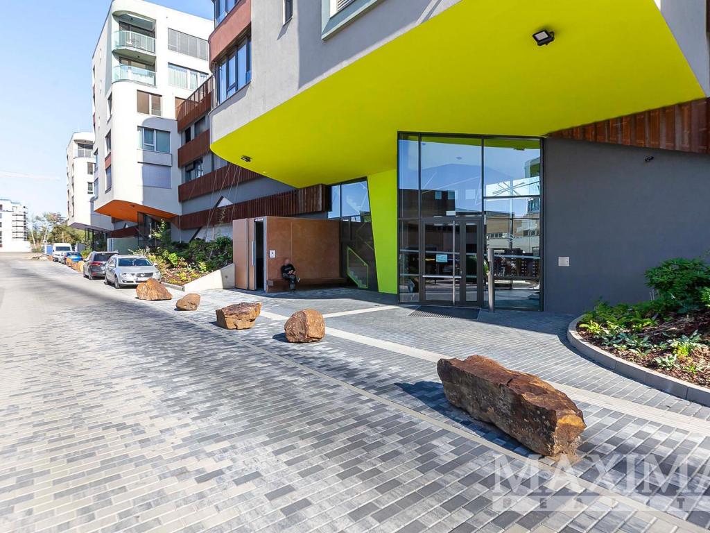 Prodej bytu 1+kk 37 m2, Praha – náhled fotky 13