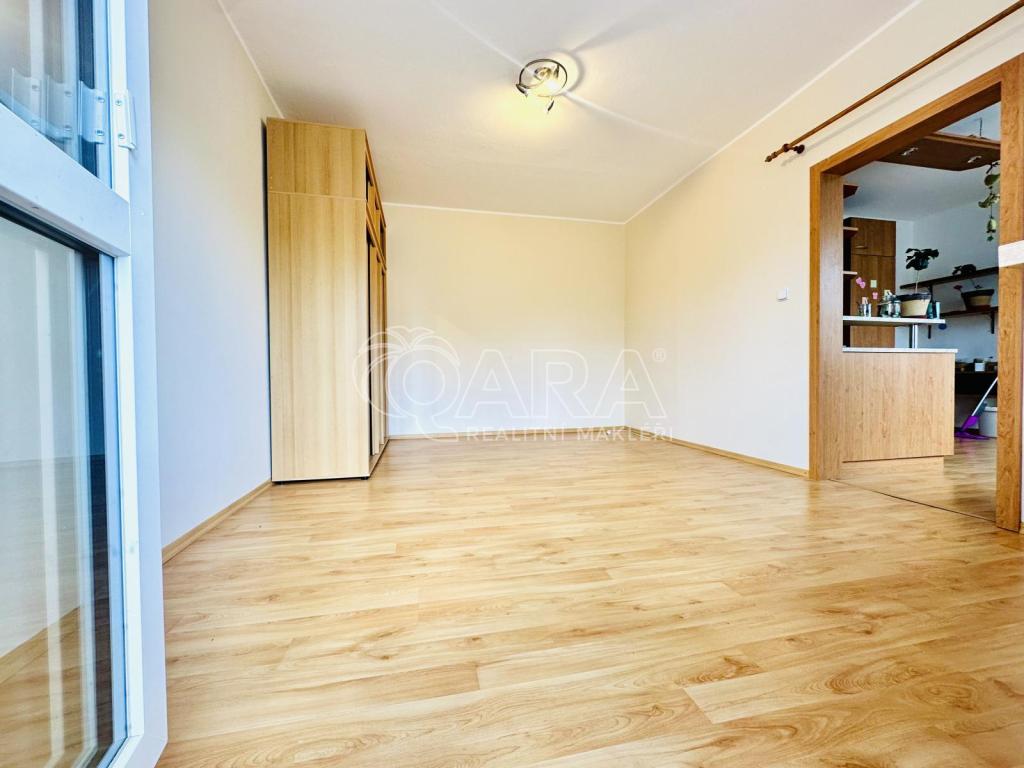 Pronájem bytu 1+1 40 m2