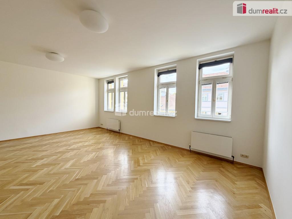 Pronájem bytu 2+kk 84 m2, Praha – náhled fotky 8