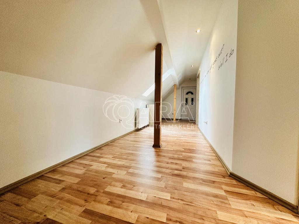 Prodej domu 200 m2, Chlumany – náhled fotky 11